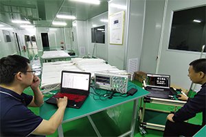 Inspección de circuitos eléctricos y software de control